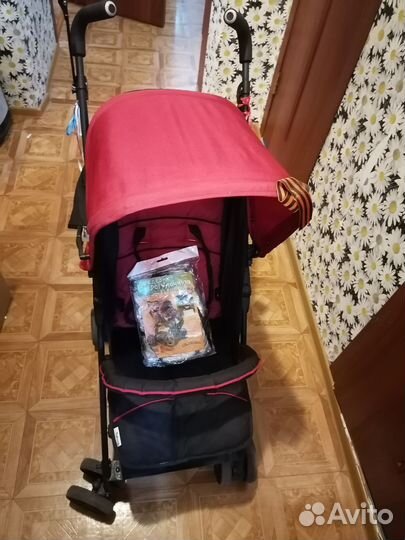 Прогулочная коляска трость