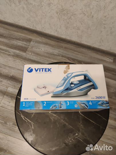 Утюг Vitek 2600 WT