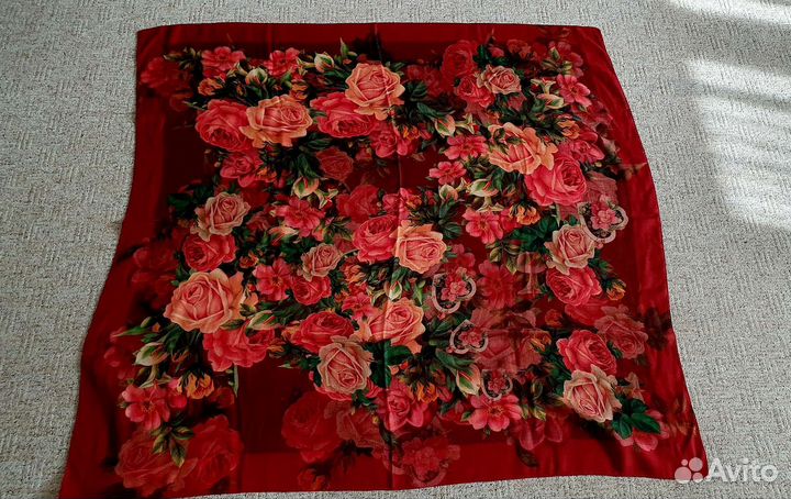 Павловопосадский шерстяной платок