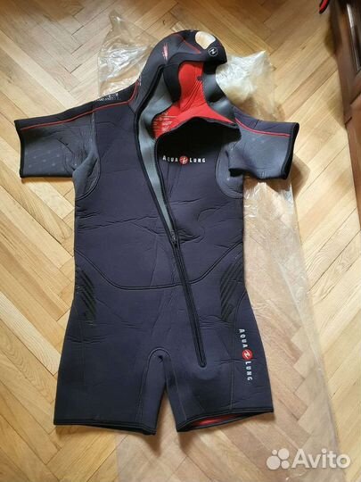 Неопреновый костюм Aqualung