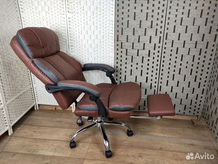Компьютерное кресло новое