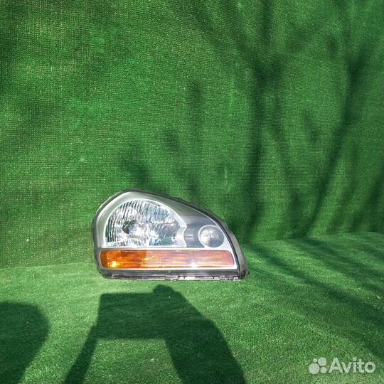 Фара передняя правая hyundai tucson 1