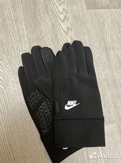 Перчатки Nike, TNF в наличии