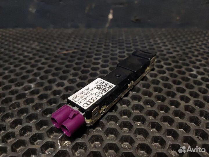 Усилитель антенны Audi A6 C7 cdnb 2014