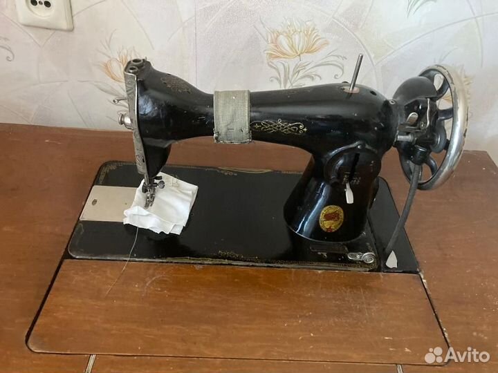 Швейная машинка
