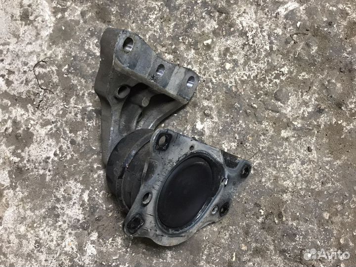 Опора двигателя volkswagen polo