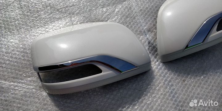 Land Cruiser 200 Корпуса зеркал Executive D1ZG3