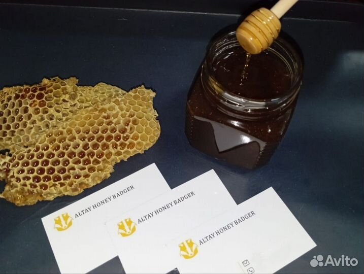 Мед с орешками