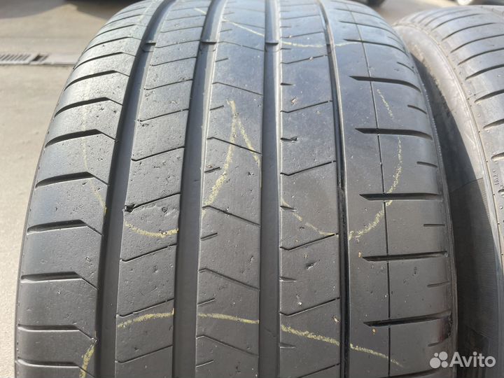 Pirelli P Zero PZ4 285/35 R23 и 325/30 R23 109Y