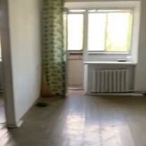 2-к. квартира, 46 м², 4/4 эт.