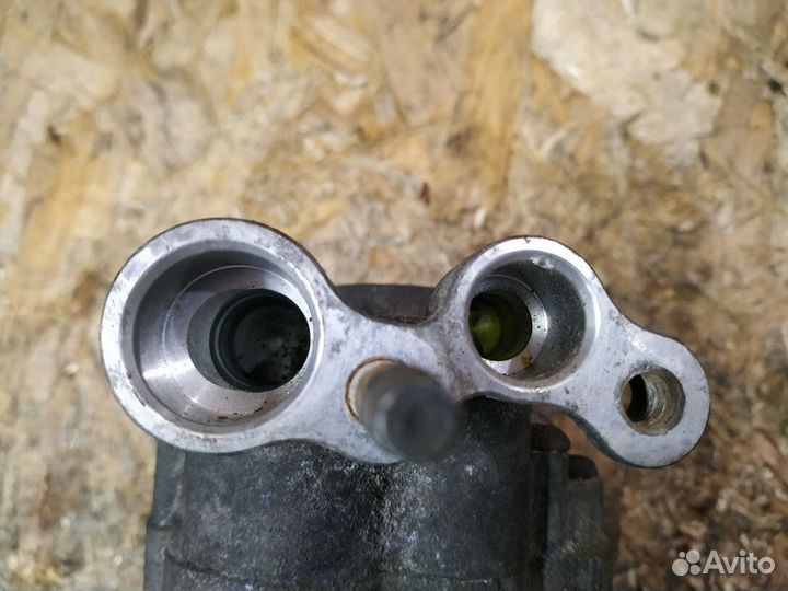 Компрессор кондиционера для Nissan Micra III