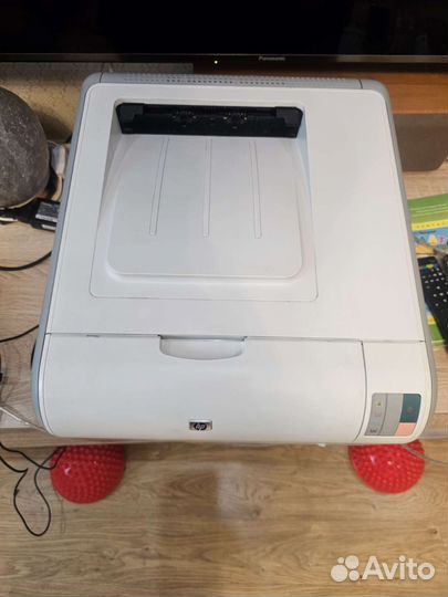 Цветной лазерный принтер HP Color LaserJet CP1215