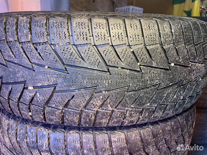 Hankook Winter I'Cept IZ2 215/65 R17 99T