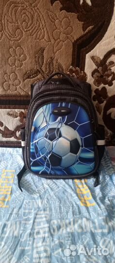 Рюкзак школьный