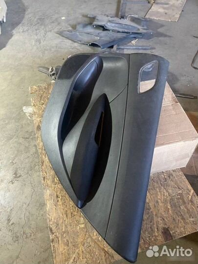 Обшивка задняя правая Peugeot 308