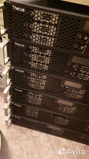 Сетевое хранилище (сервер) NAS Thecus n8800+