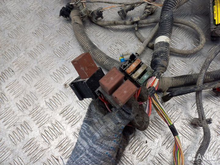 Проводка (коса) моторная Renault Logan 1 1.4