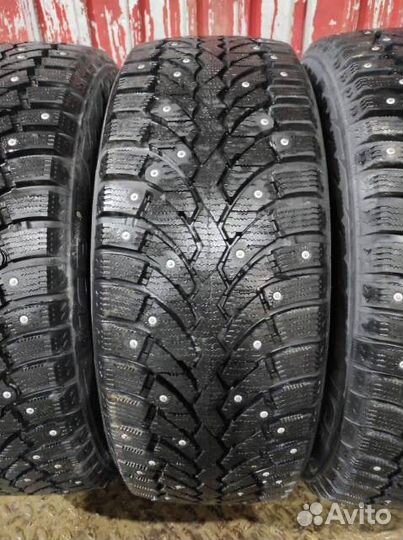 Formula Ice 215/50 R17