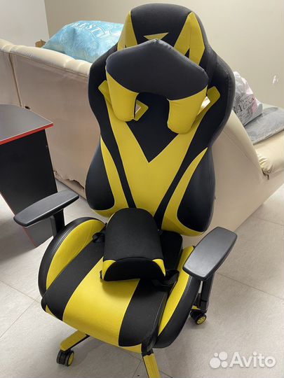 Стол и кресло компьютерное