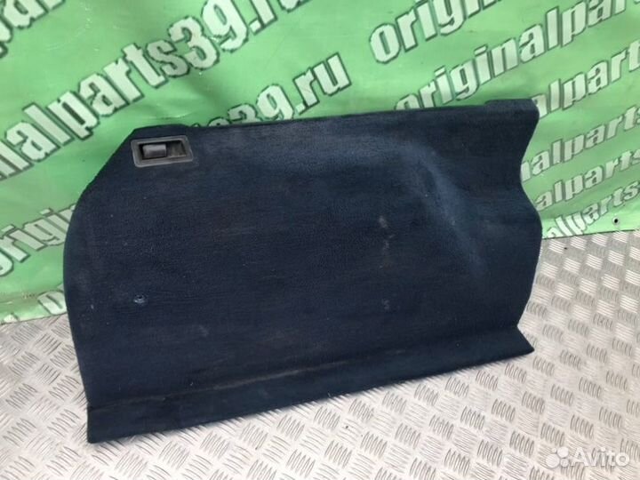 Обшивка багажника Mercedes-Benz S124 M102.982 1989