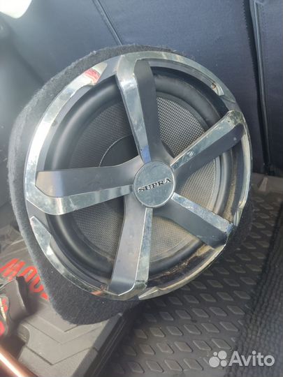 Активный сабвуфер