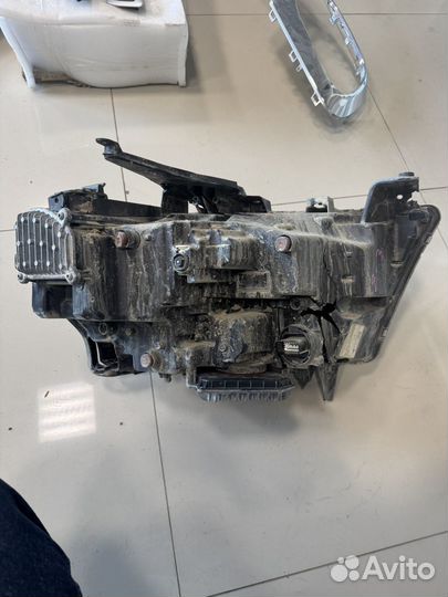 Dodge RAM TRX передняя левая фара