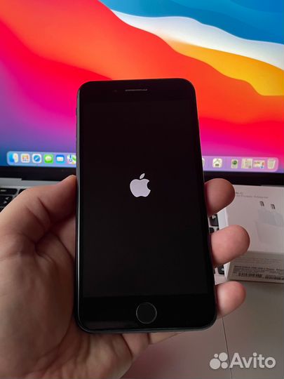 iPhone 8 Plus, 64 ГБ