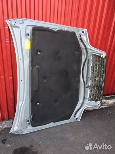 Капот Toyota Crown