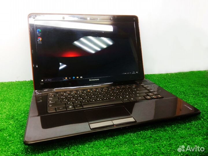 Ноутбук Lenovo y560 Intel Core i3 8/256 Gb