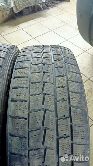 Dunlop Winter Maxx WM01 215/65 R16