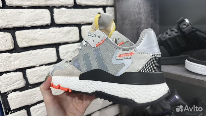 Кроссовки adidas nite jogger
