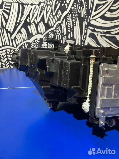 Фара левая BMW G30 LED рестайлинг