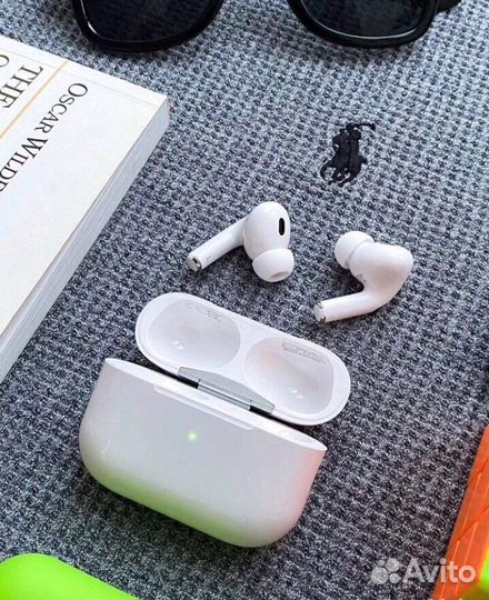 AirPods Pro с шумоподавлением