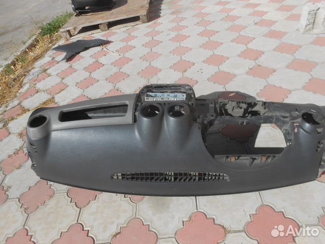 Торпедо Сандеро Renault Sandero Логан Фаза 2