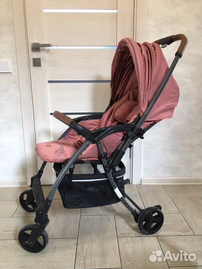 Прогулочная коляска новая