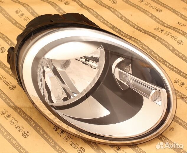Фара правая VW beetle 11-19