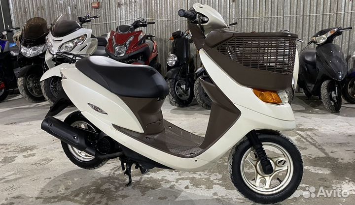 Скутер Dio Cesta 4-х тактный. 49 куб. см. Япония