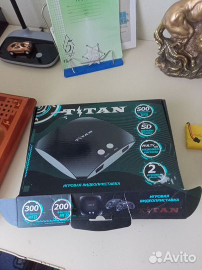 Игровая приставка Titan 500 встроенных игр16 bit