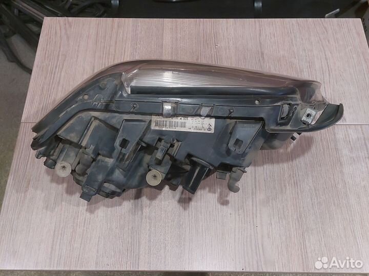 Фара левая биксенон BMW 7 E65 E66