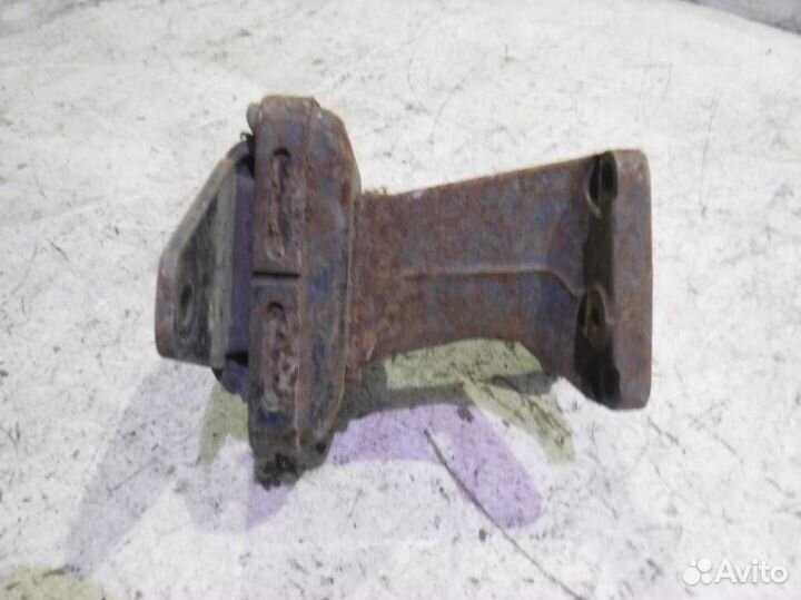 Подушка двигателя Лексус