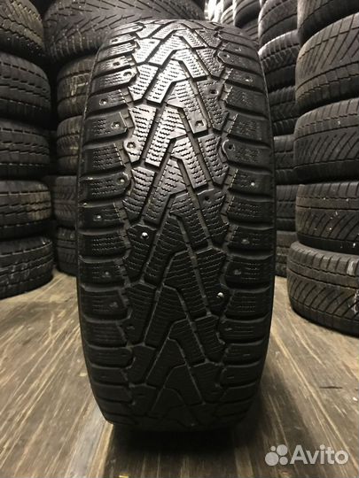 Pirelli Ice Zero 215/55 R17 110V