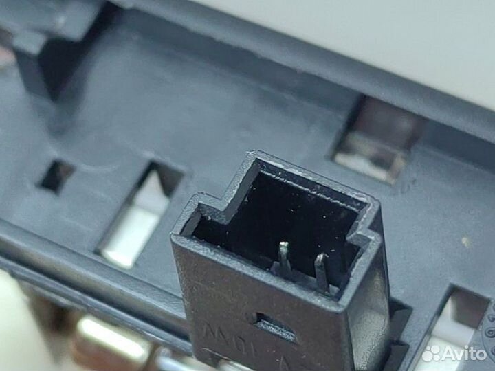 Плафон подсветки салона Bmw X5 E70 N62B48 2007