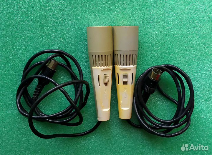 Микрофон динамический Мд-64М. 1983 г. СССР