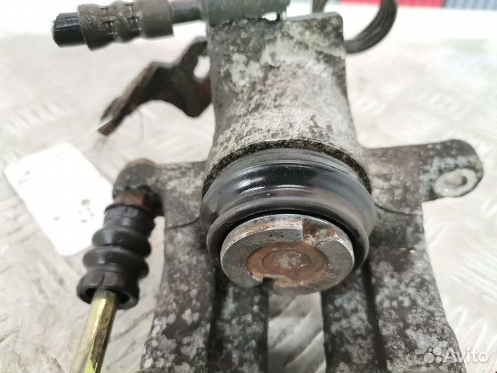 Суппорт задний правый для Volkswagen Passat 5