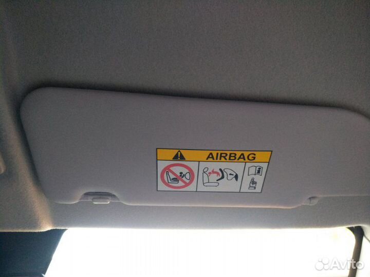 Козырек солнцезащитный правый LADA Vesta седан