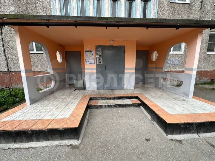 3-к. квартира, 74 м², 1/9 эт.