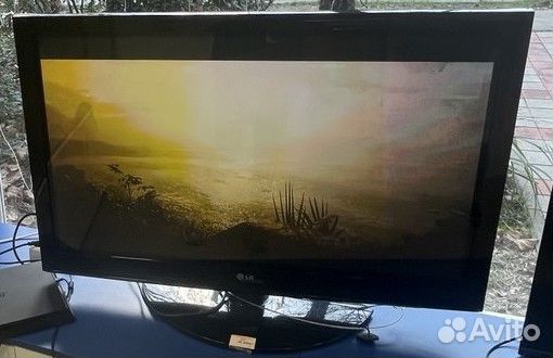 Телевизор LG 42PQ200R