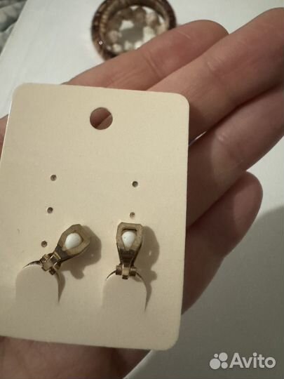 Бижутерия (2 серьги, 3 браслета)