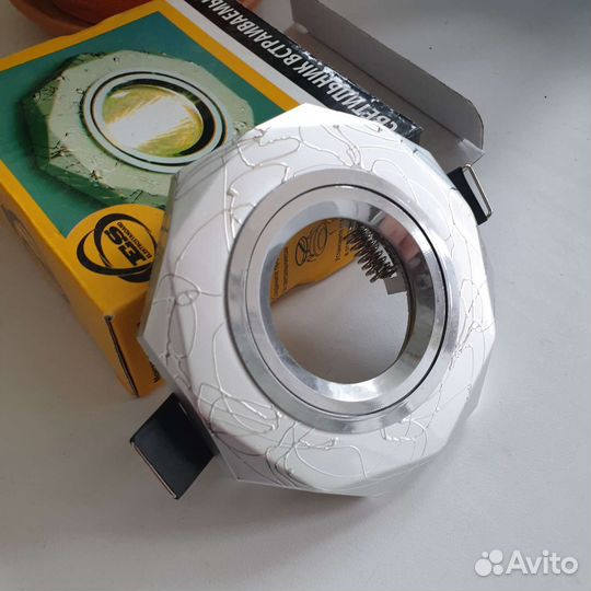 Светильник встраиваемый Elektrostandart