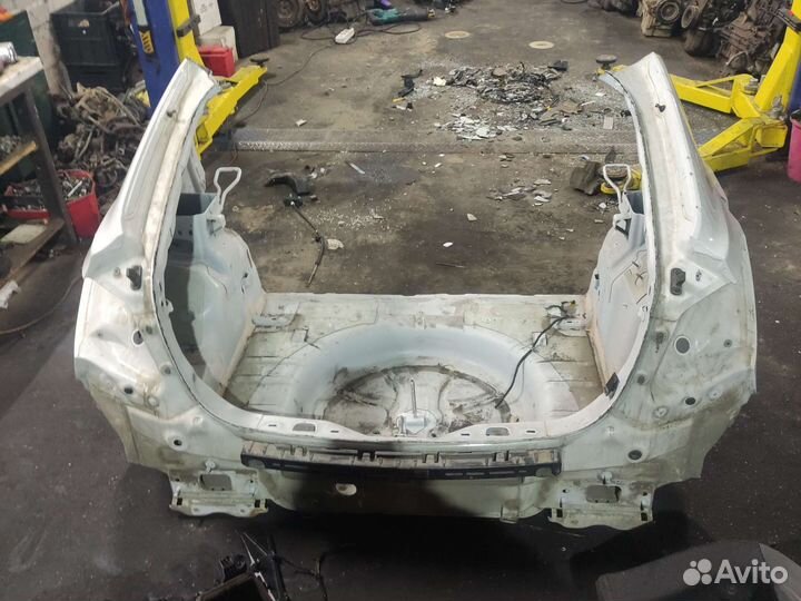 Задняя панель на Шевроле Круз хэтчбек